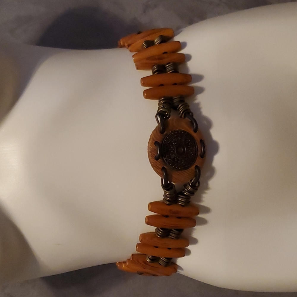 Lovely Women's Wood & Metal Design Belt